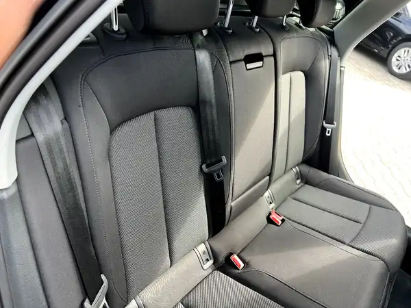 AUDI A6 AVANT (18/29)