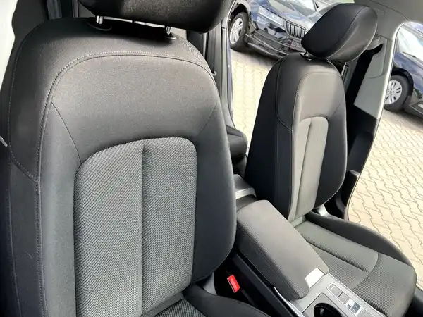 AUDI A6 AVANT (24/29)