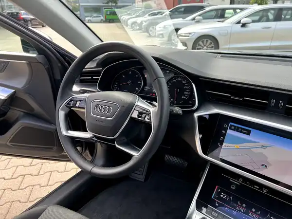 AUDI A6 AVANT (28/29)