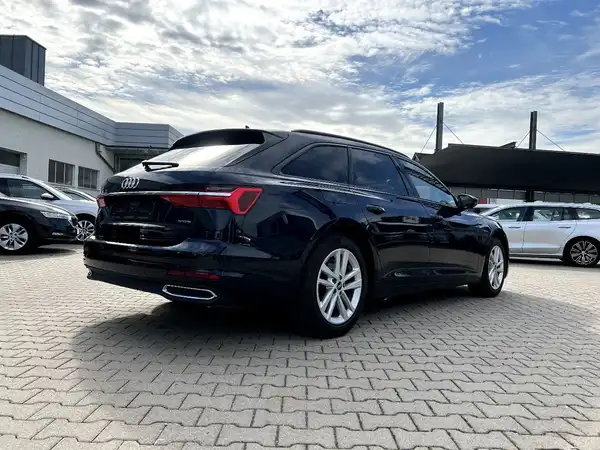 AUDI A6 AVANT (4/29)