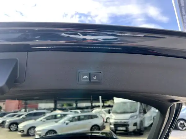 AUDI A6 AVANT (8/29)