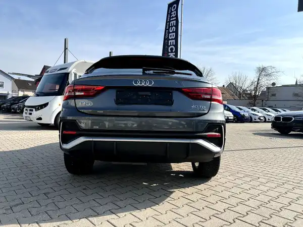 AUDI Q3 SPORTBACK (3/27)