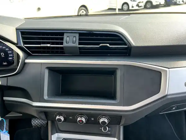 AUDI Q3 SPORTBACK (25/27)