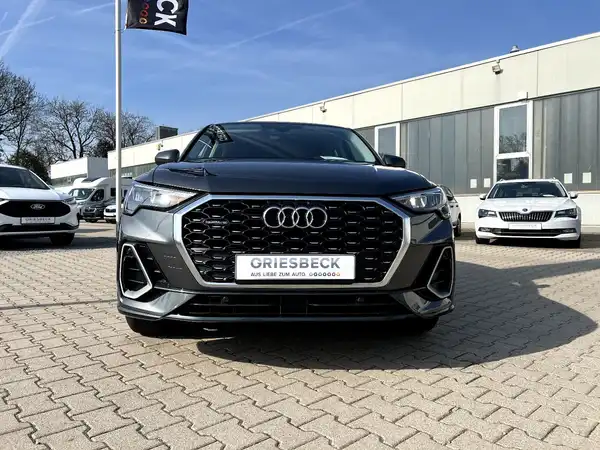 AUDI Q3 SPORTBACK (6/27)
