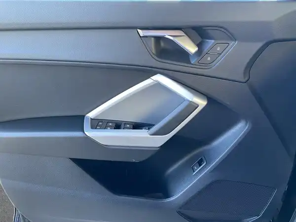 AUDI Q3 (17/20)