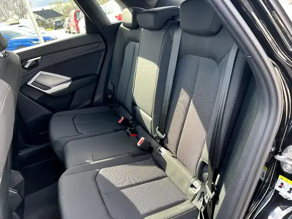 AUDI Q3 (13/27)