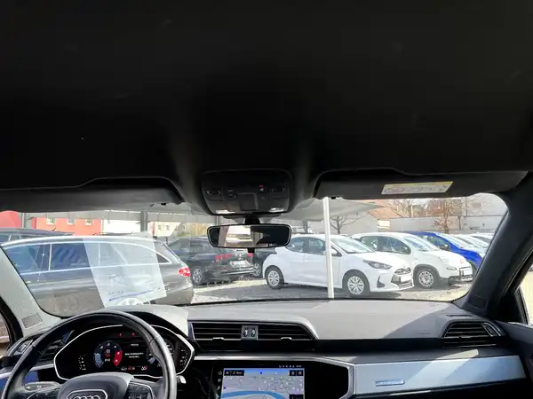 AUDI Q3 (18/27)