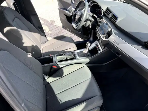 AUDI Q3 (20/27)