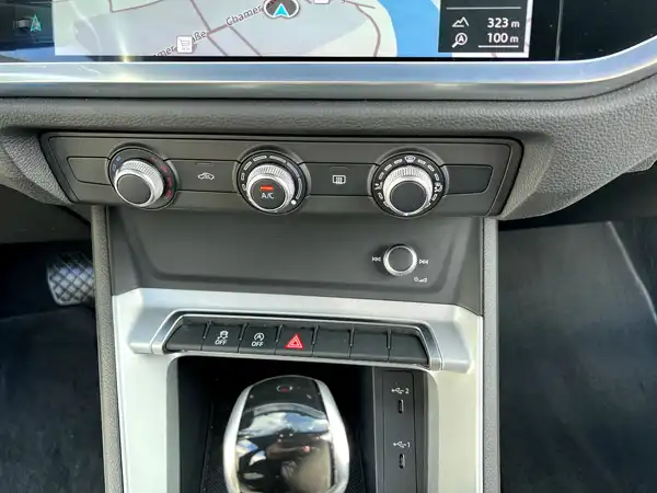 AUDI Q3 (24/27)