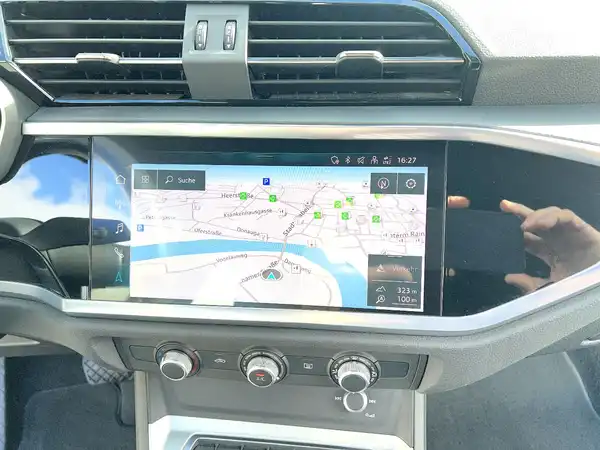 AUDI Q3 (25/27)