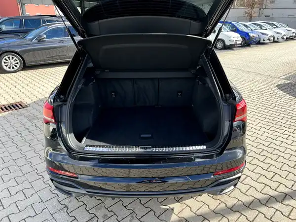 AUDI Q3 (7/27)