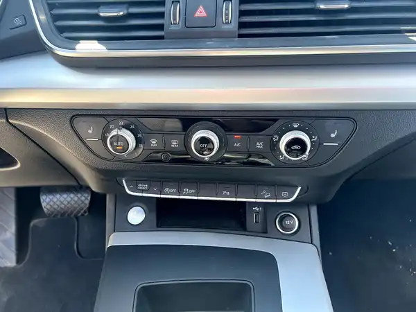 AUDI Q5 (25/28)