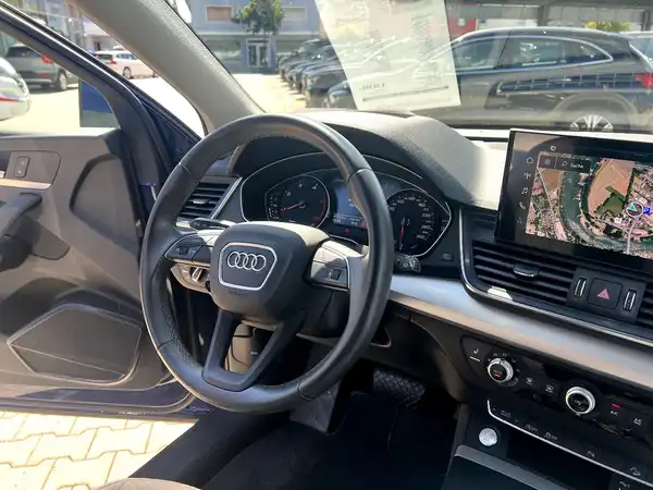 AUDI Q5 (27/28)