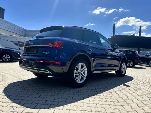 AUDI Q5 (4/28)