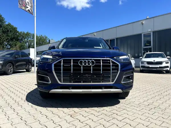 AUDI Q5 (6/28)