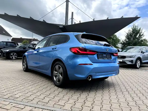 BMW 116 (2/28)