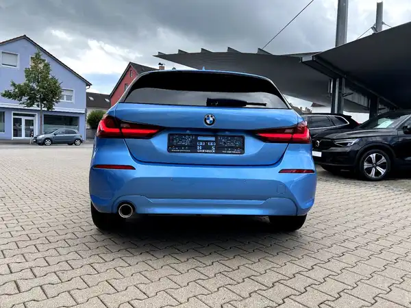 BMW 116 (3/28)