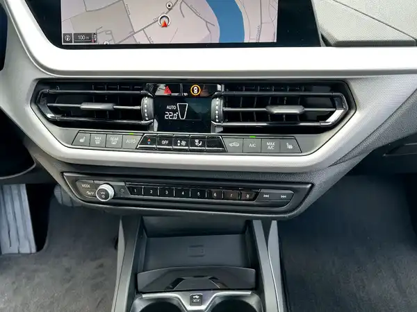 BMW 116 (25/28)