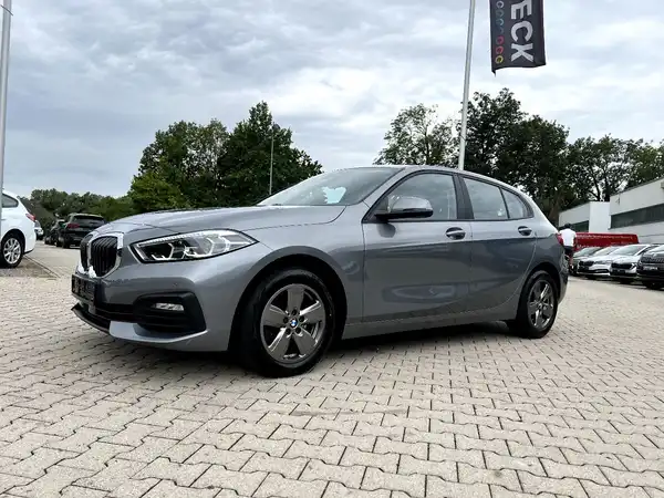 BMW 116 (1/27)