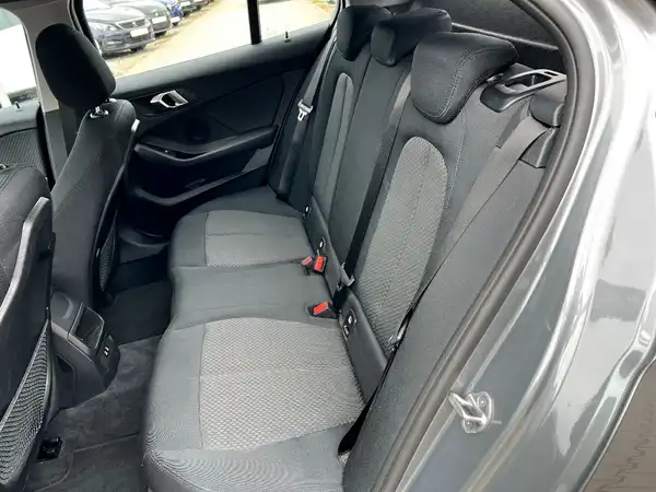 BMW 116 (12/27)