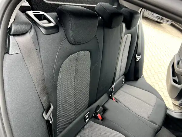 BMW 116 (16/27)