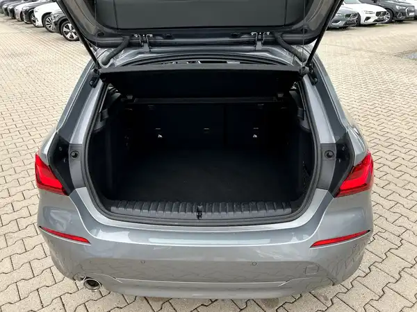BMW 116 (7/27)