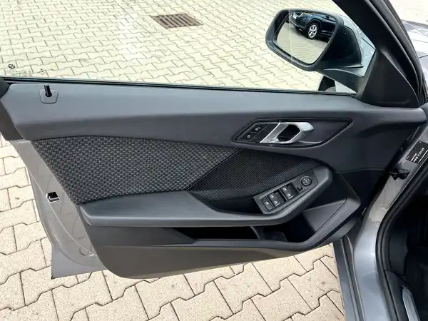 BMW 116 (10/27)