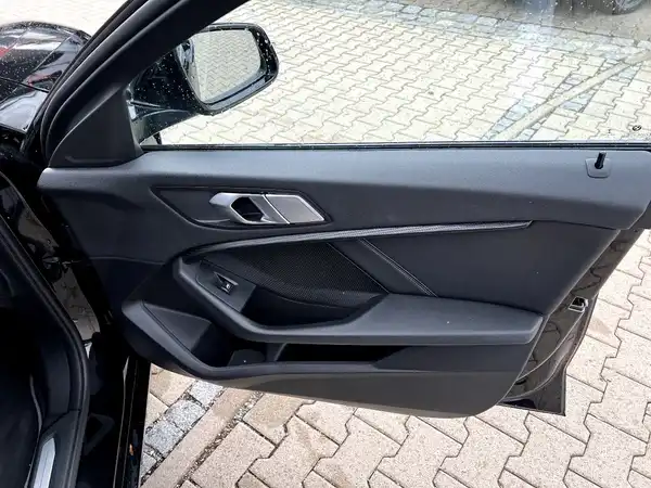 BMW 116 (20/27)