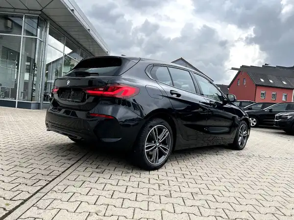 BMW 116 (4/27)