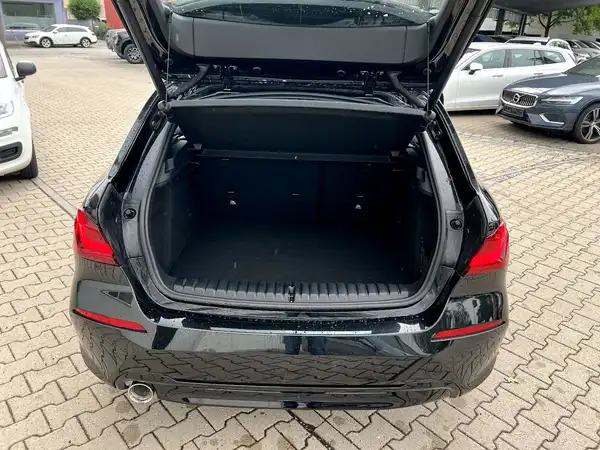 BMW 116 (7/27)