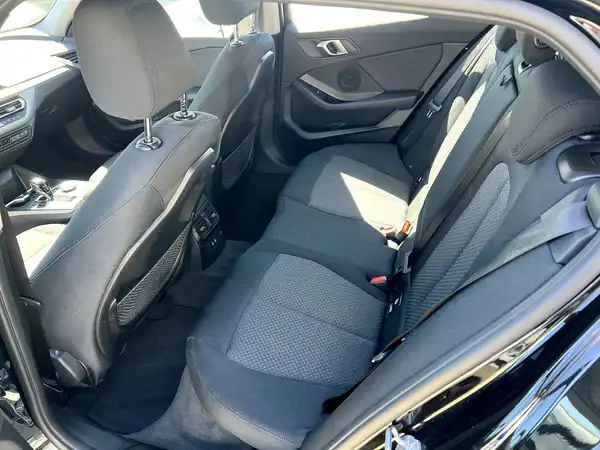 BMW 118 (12/28)