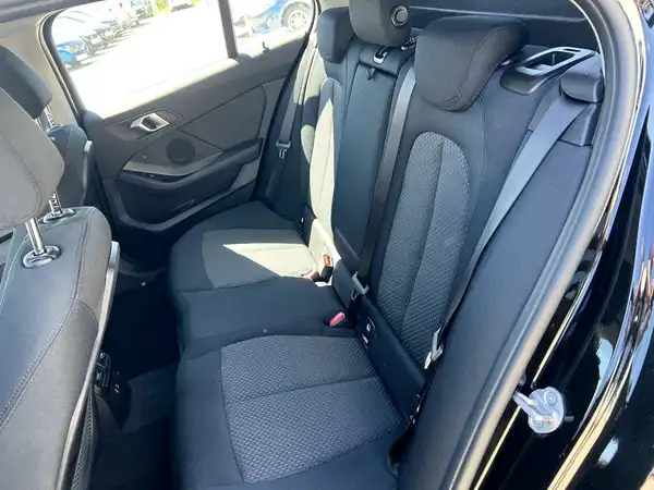 BMW 118 (13/28)