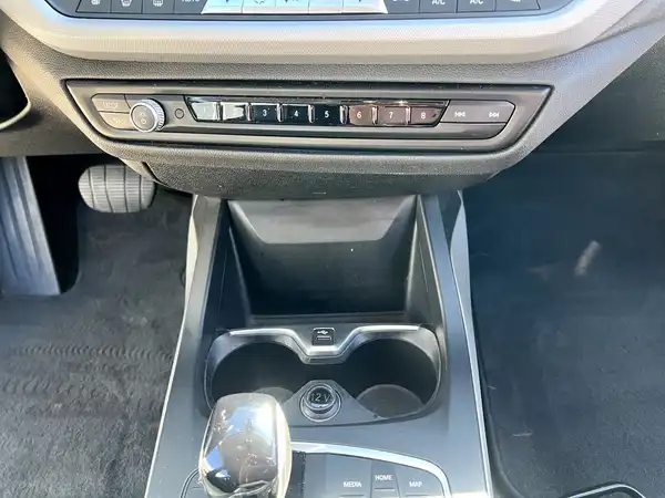BMW 118 (24/28)