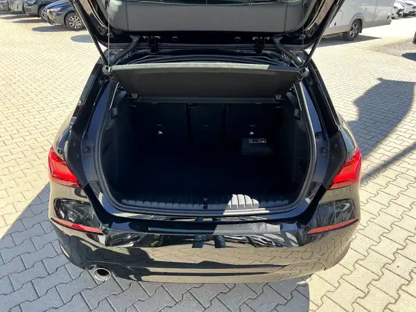 BMW 118 (7/28)
