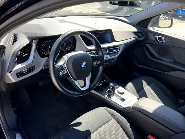 BMW 118 (9/28)