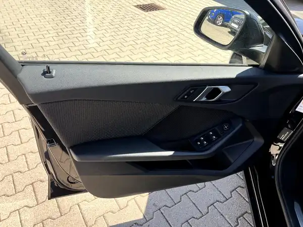BMW 118 (10/28)