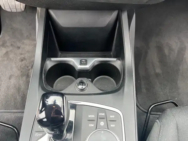 BMW 118 (24/28)