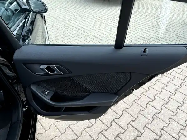 BMW 120 (14/27)