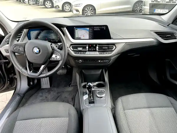 BMW 120 (18/27)