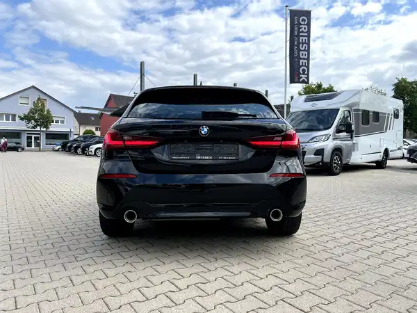 BMW 120 (3/27)