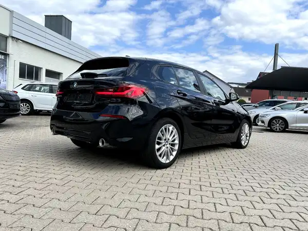 BMW 120 (4/27)