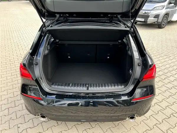 BMW 120 (7/27)