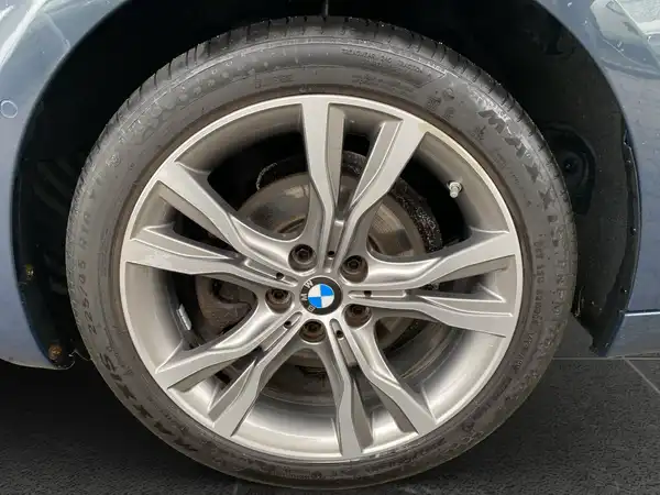BMW 218 (15/22)