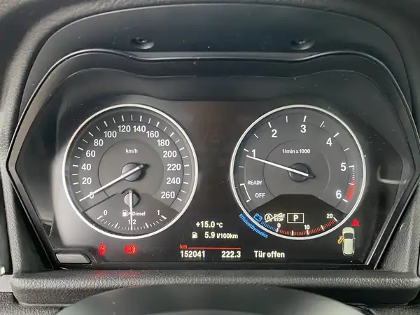 BMW 218 (16/22)