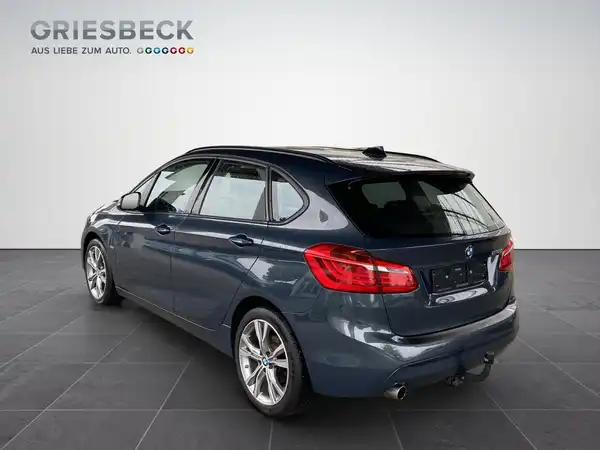 BMW 218 (3/22)