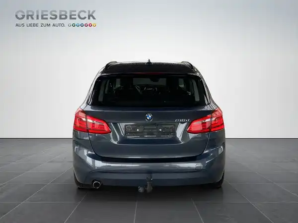 BMW 218 (4/22)