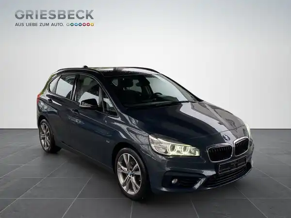 BMW 218 (6/22)