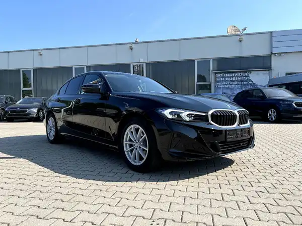 BMW 318 (5/27)
