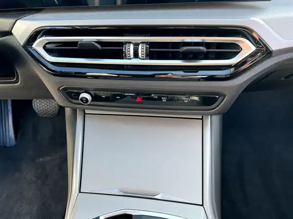 BMW 320 (26/29)