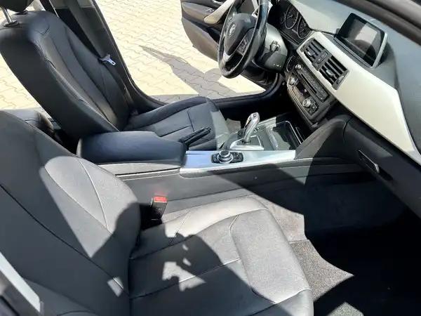 BMW 320 (21/27)